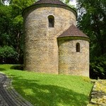 Rotunda św. Mikołaja. Jeden z najstarszych zabytków polskiego budownictwa.