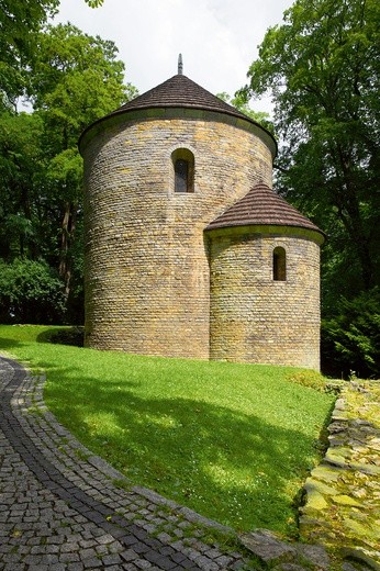 Rotunda św. Mikołaja. Jeden z najstarszych zabytków polskiego budownictwa.