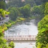 Czym jest dla mnie dzisiejszy Cieszyn? Przestrzenią spotkania, dialogu, rozmowy – słyszę nad Olzą.