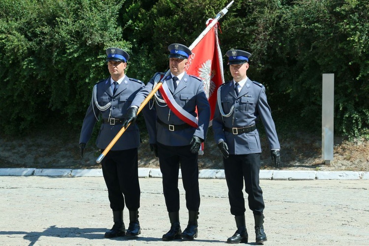 Ślubowanie nowych policjantów