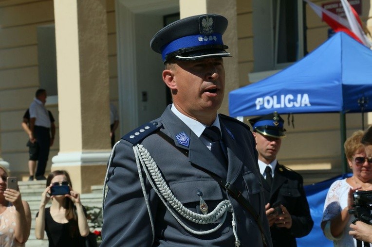 Ślubowanie nowych policjantów