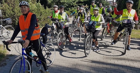 Na trasie Diecezjalnej Pielgrzymki Rowerowej
