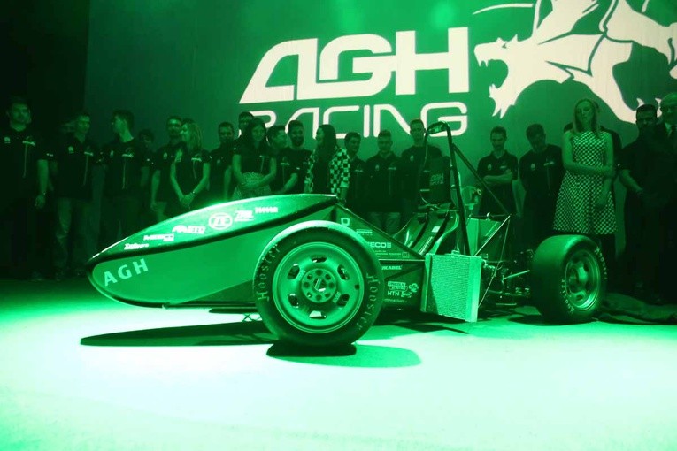 Studencki samochód wyścigowy