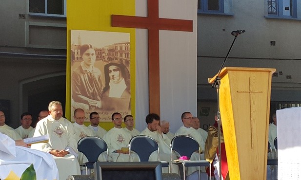 Jubileuszowa Msza św. na lublinieckim rynku