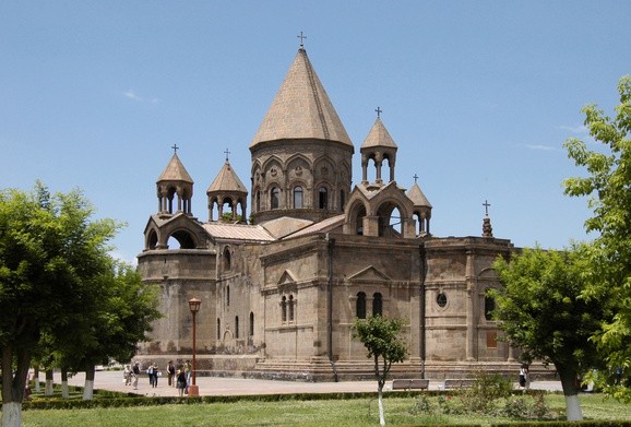 Armenia: Cenna relikwia nie została sprzedana