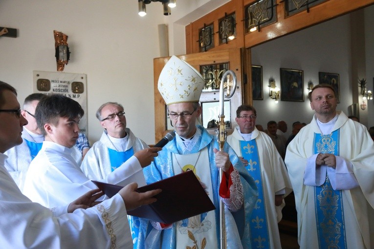 Przybysławice - tablica ks. Michała Dziedzica