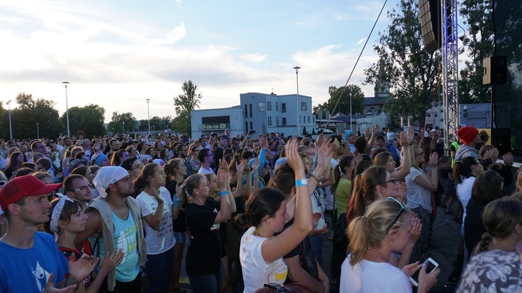 Szósty dzień Festiwalu Życia z pielgrzymką do Lublińca