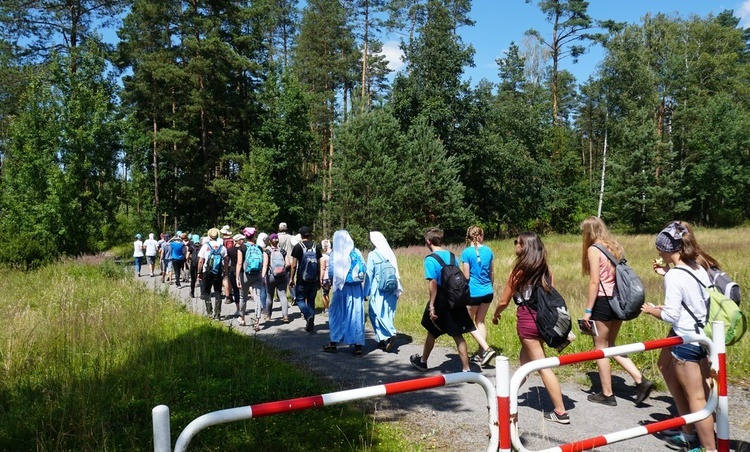 Szósty dzień Festiwalu Życia z pielgrzymką do Lublińca