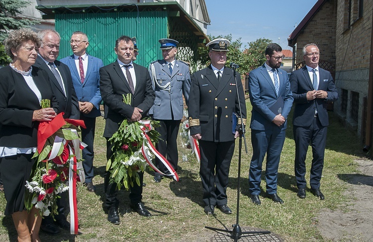 Tablica dla niezłomnych w Darłówku