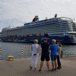 Statek "Mein Schiff 1" w gdyńskim porcie