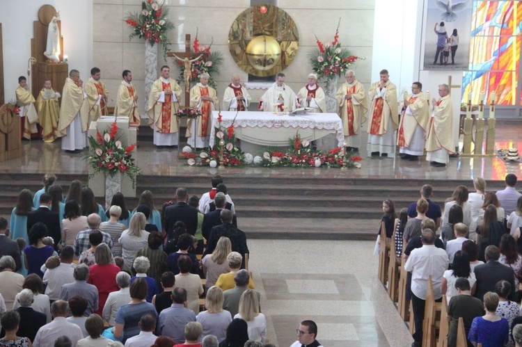 Uroczystość w Łękach Górnych