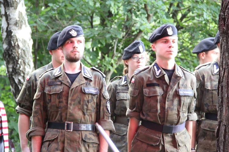 Uroczystości patriotyczne na Korabie