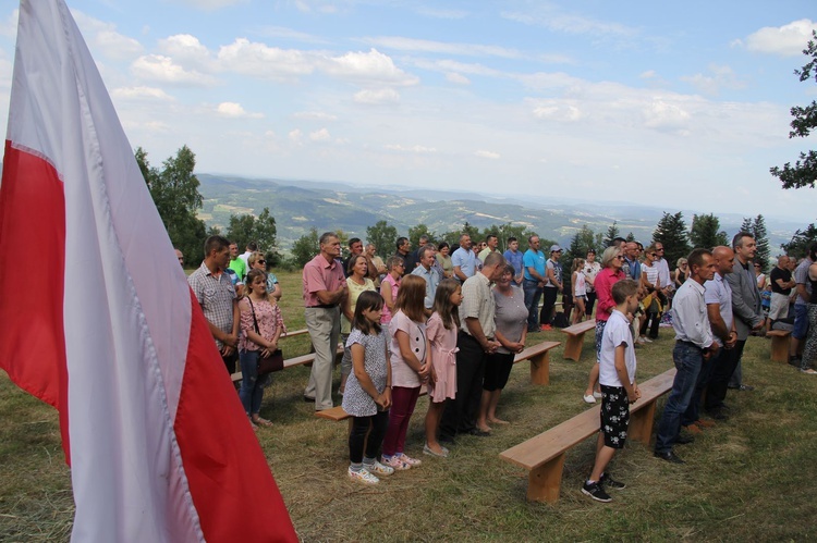 Uroczystości patriotyczne na Korabie