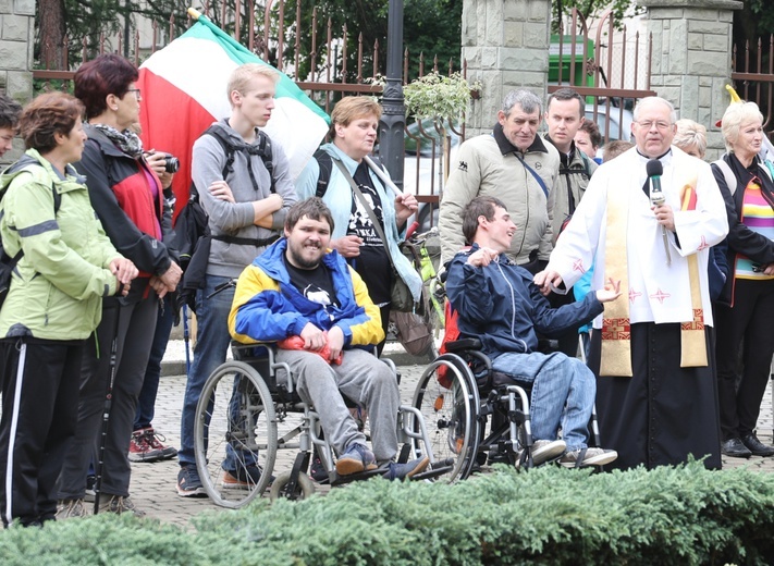 Pielgrzymka "Ogień Lolek" z Bielska-Białej na Matyskę - 2018