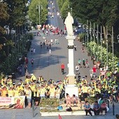 Pątnicy z Elbląga wyruszają 5 sierpnia,  a u Matki Bożej  są 11 sierpnia. 