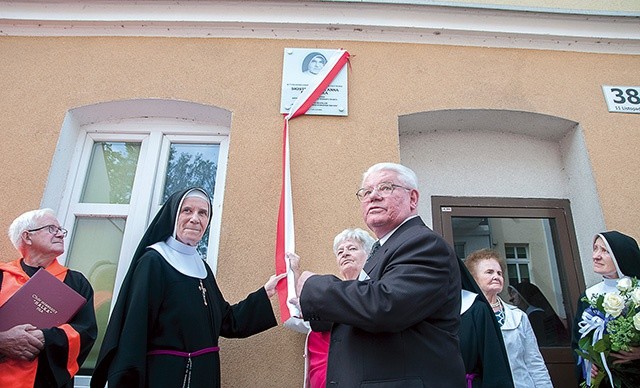 W tej kamienicy 7 lipca 1907 r. przyszła na świat przyszła przełożona sióstr franciszkanek Rodziny Maryi.