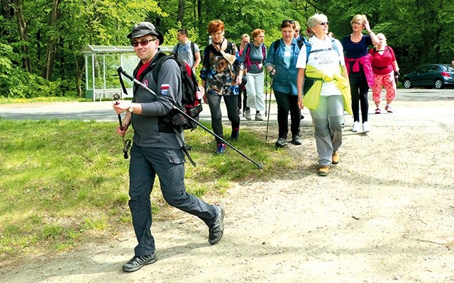 – Projekt „100 km  na 100-lecie Niepodległej” to podziękowanie Bogu za dar niepodległej ojczyzny – wyjaśnia ks. Tomasz Gospodaryk, zaprawiony caminowicz.