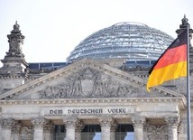 Niemcy: Kolejny sondaż wyborczy potwierdza przewagę SPD