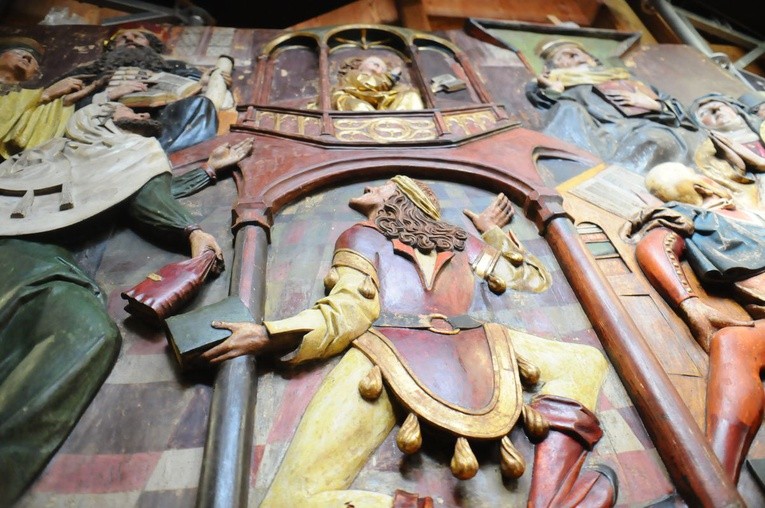 Renowacja ołtarza Mariackiego 2018