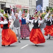 Żywe kolory Kurzeme (Kurlandii) z pierwszej połowy XIX wieku.