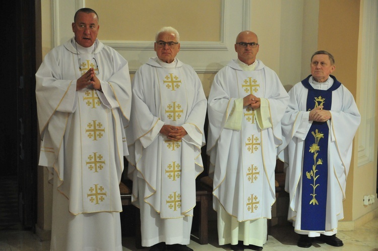 Święto Policji w Puławach. Uroczystości w kościele garnizonowym