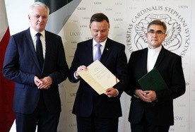 UKSW będzie kształcić lekarzy z kręgosłupem moralnym