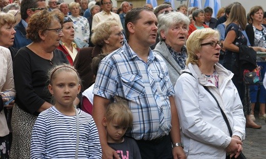Rychwałd: lipcowe czuwanie