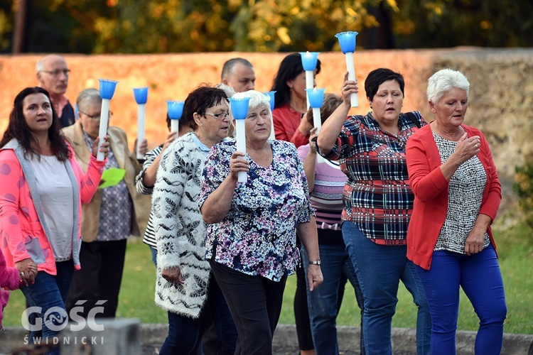 Poświęcenie nowej korony dla Matki Bożej w Grodziszczu