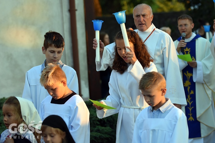 Poświęcenie nowej korony dla Matki Bożej w Grodziszczu