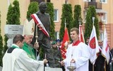 Niech ten pomnik przemawia do przyszłych pokoleń