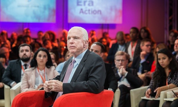 Senator McCain: Wystąpienie Trumpa w Helsinkach było haniebne