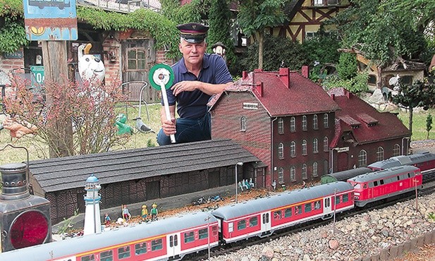 Urok węzła kolejowego Tadeusza Żyły polega na tym, że w żadnym sklepie się go nie kupi.