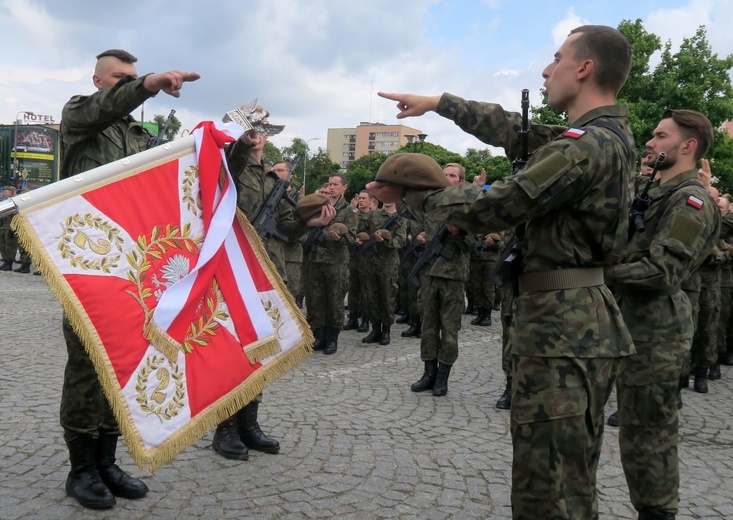 Przysięga terytorialsów w Płocku