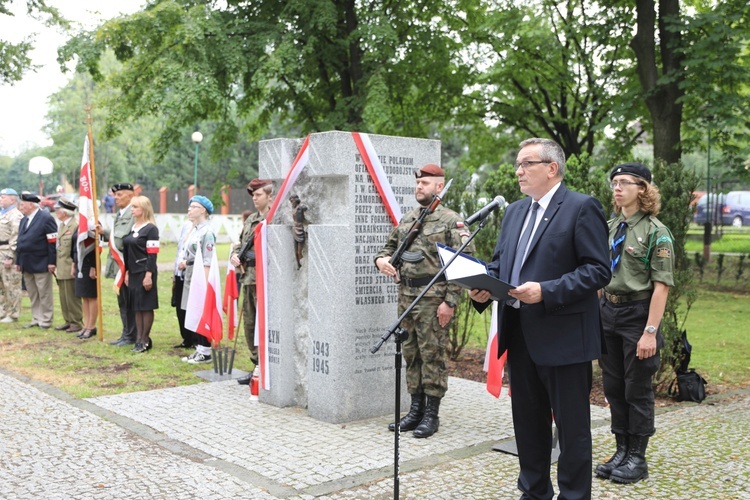 Odsłonięcie w Bielsku-Białej pomnika ofiar ludobójstwa z Wołynia