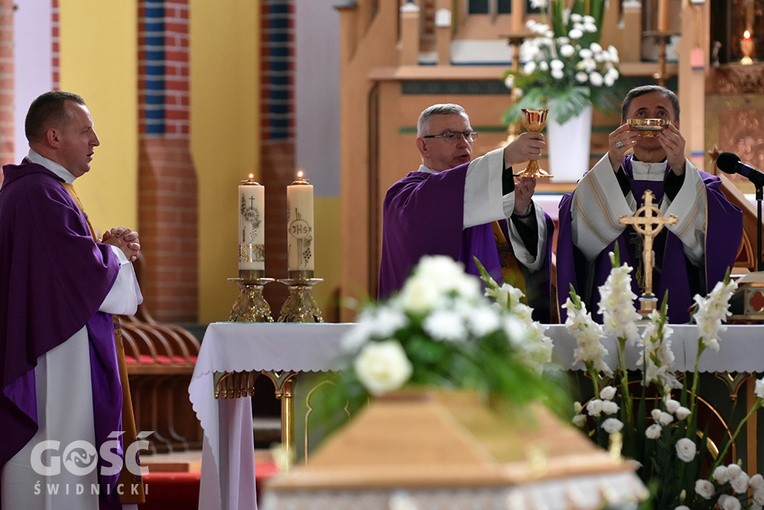 Pogrzeb s. Cherubiny Czerwińskiej w Bielawie