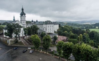 Wzgórze sannktuaryjne i klasztorne w Tuchowie