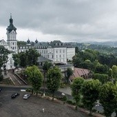 Wzgórze sannktuaryjne i klasztorne w Tuchowie