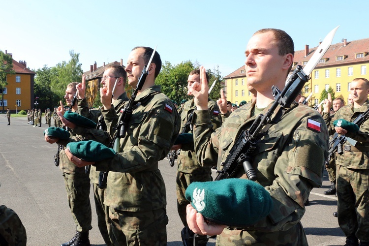 Przysięga wojskowa kapelanów rezerwy