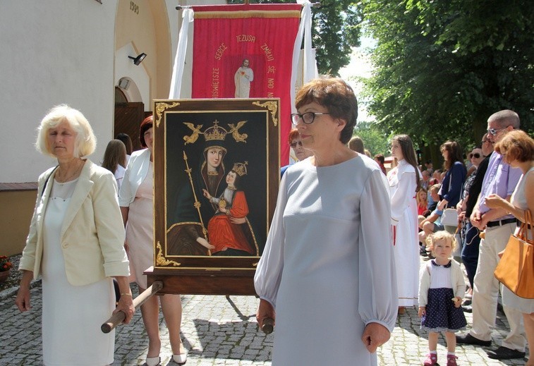 Ubiegłoroczna procesja z obrazem Matki Bożej Białynickiej