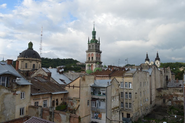 Nowotarżanin buduje kościół we Lwowie 