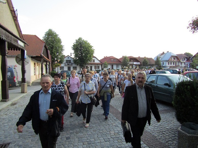 Z Łąkty Górnej do Lipnicy Murowanej