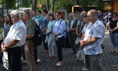 Uczestnicy 7. pielgrzymki duszpasterstwa tradycji łacińskiej