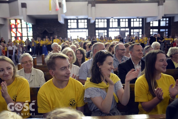 Wakacje Fundacji Dzieło Nowego Tysiąclecia