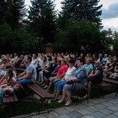 Koncert uwielbienia w Dębnie