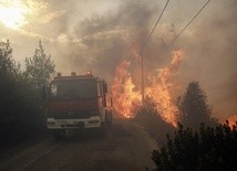 Papież modli się za ofiary kataklizmów w Grecji i Laosie