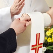 Wiele konkordatów mówi o zasadach dotyczących cywilnoprawnych skutków małżeństw kościelnych.
