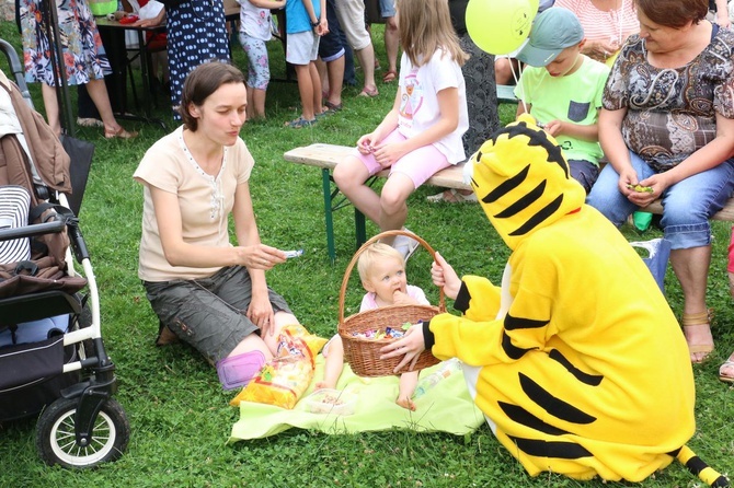 Piknik rodzinny pod Oknem Papieskim