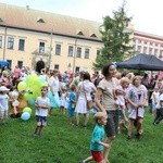 Piknik rodzinny pod Oknem Papieskim