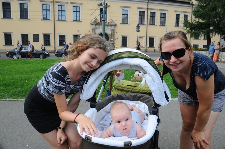 Piknik rodzinny pod Oknem Papieskim Cz. 2