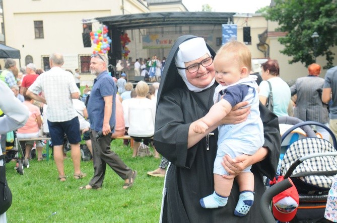 Piknik rodzinny pod Oknem Papieskim Cz. 2